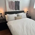 1 Bedroom Spacious And Private Home