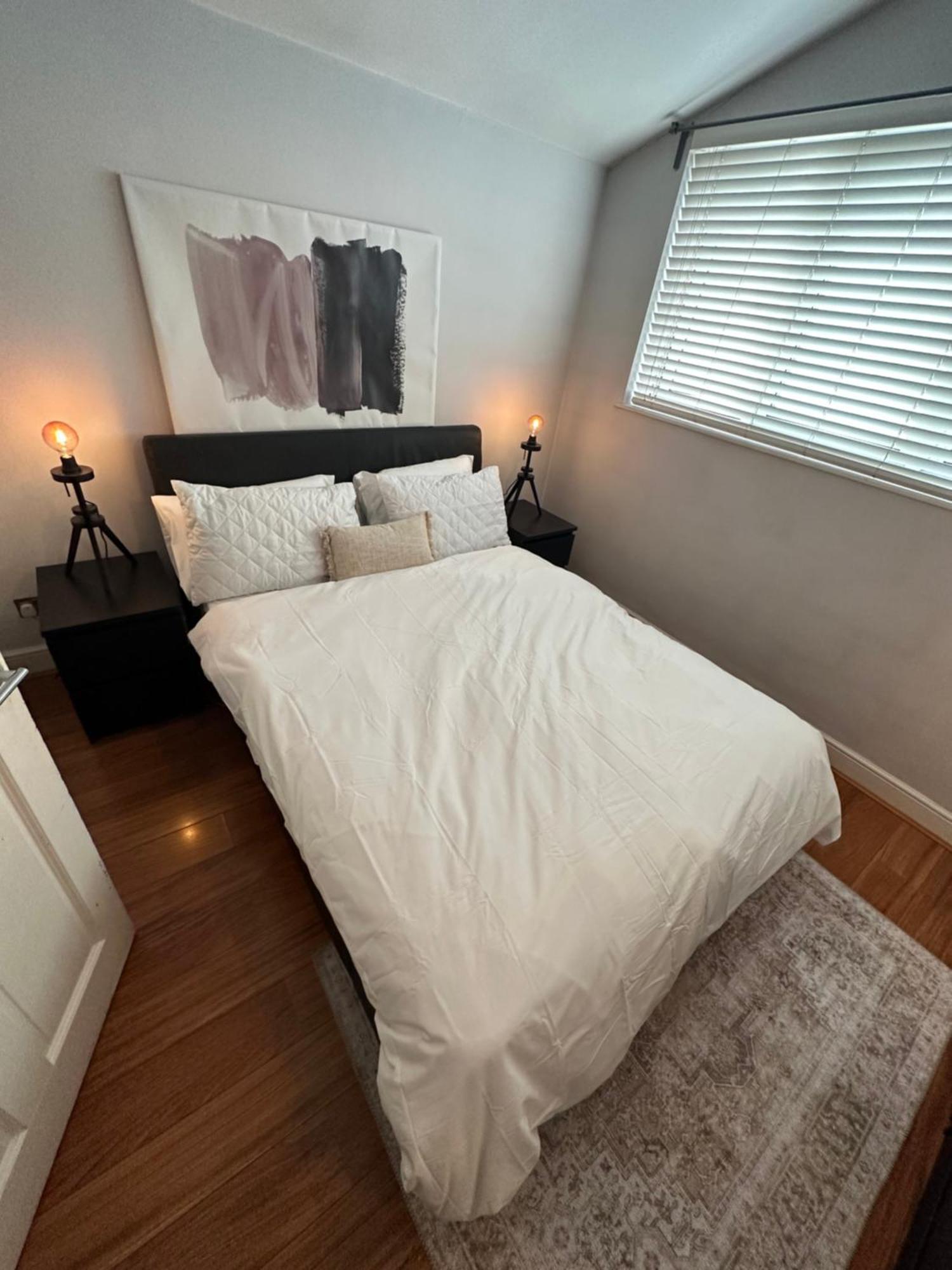 1 Bedroom Spacious And Private London