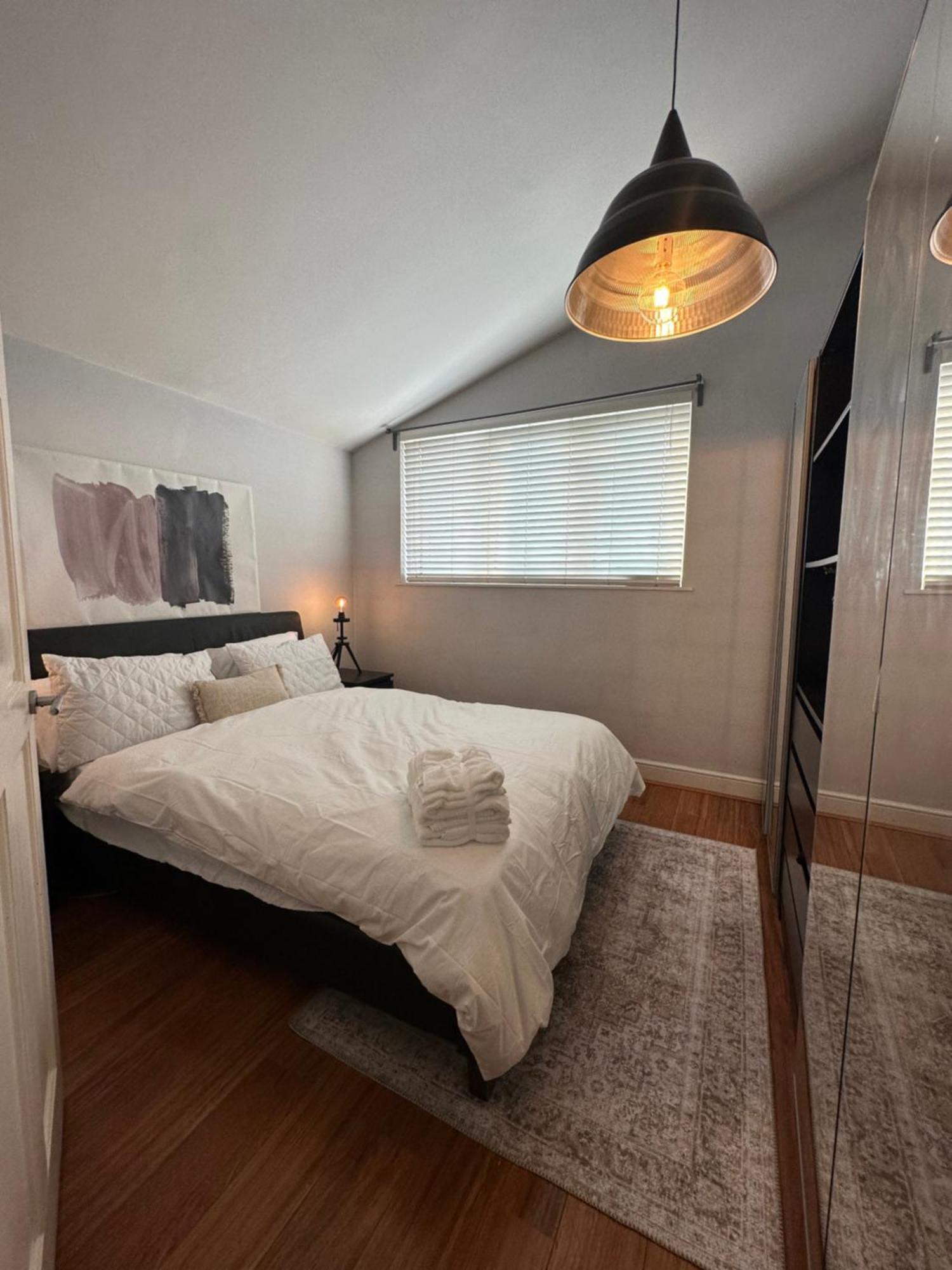 1 Bedroom Spacious And Private Apartment